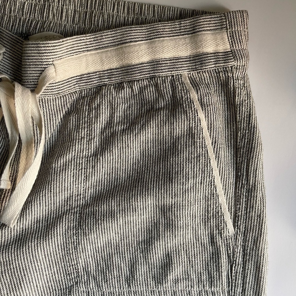 C.A.S.L.O.N Women's gray and withe striped, light and casual Sz Small - Picture 4 of 10